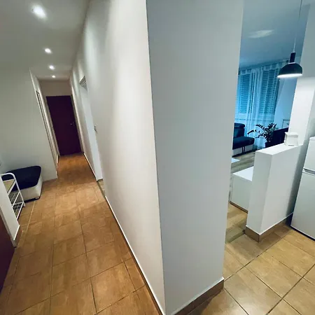Golden Key Apartment *